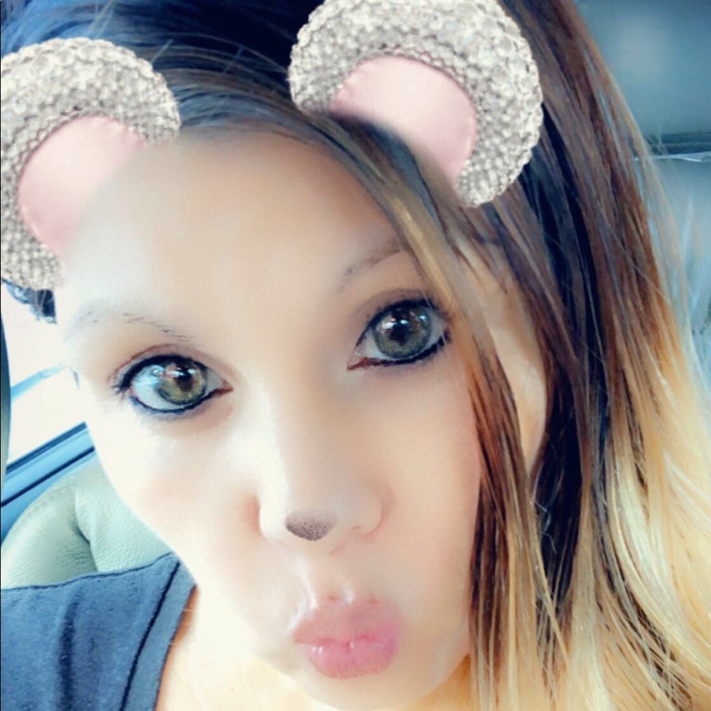 Meet your Posher, Christina